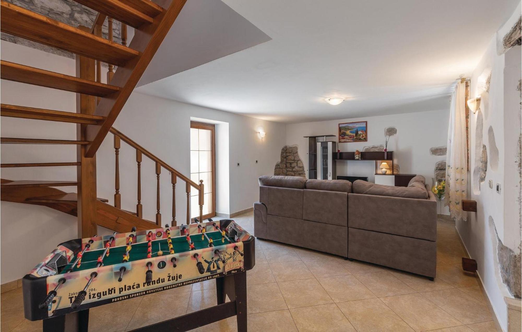 Lovely Home In Visnjan With Outdoor Swimming Pool Extérieur photo